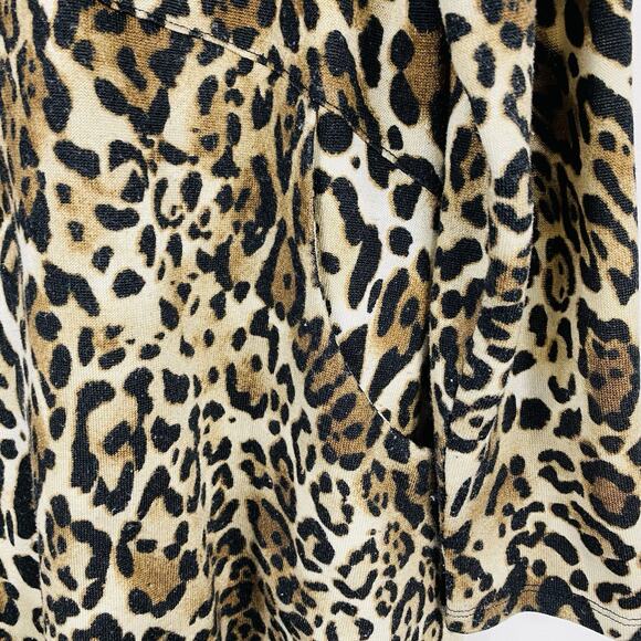 Chico's Petite Large 12 2 Animal Print Long Sleeve Button Back Pocket Tunic Top - Picture 3 of 7